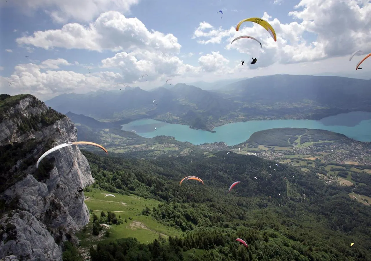Апартаменты Annecy 200M Du Lac Grande Terrasse De Vignes Calme & Unique